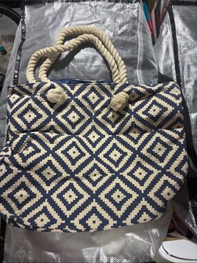 Navy and Cream Diamond-Print Rope Handle Tote